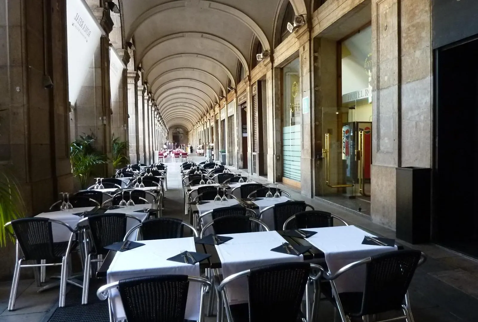 Roma Reial Hotel Barcelona 0*,  Spanyolország