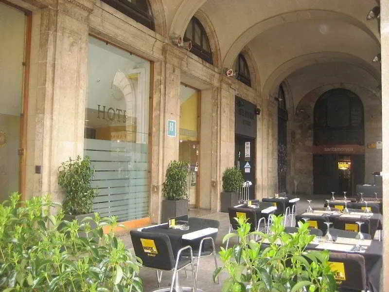 Отель Roma Reial Барселона
